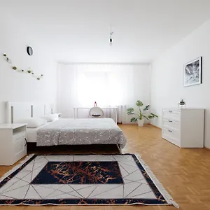  Apartament Cozy, Spacious And Charming 4 Bedrooms Apartament